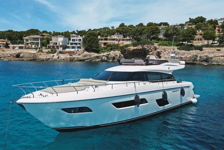 Ferretti Yachts 550 